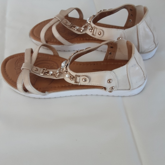 Db Dk 🌞089 Fashion Women's Summer Flat Sz 8 Beige Preowned Good Condition - Picture 4 of 8